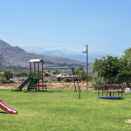 Villa Pinelopi Asprouliánoi Buitenkant foto