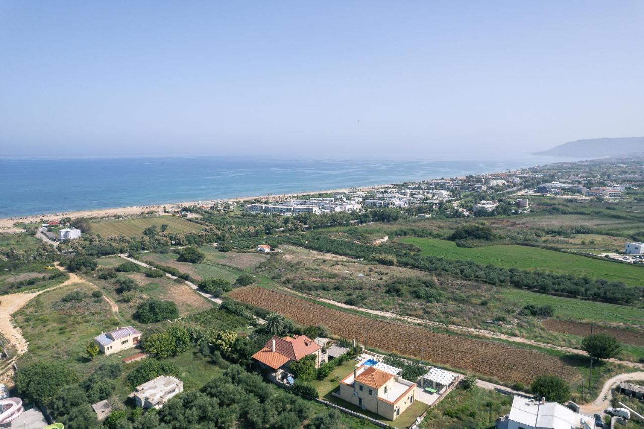 Villa Pinelopi Asprouliánoi Buitenkant foto