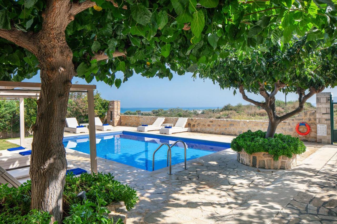 Villa Pinelopi Asprouliánoi Buitenkant foto