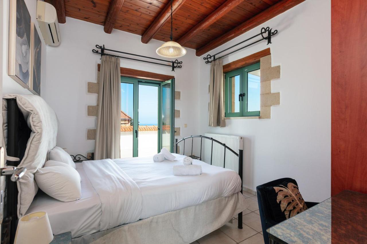 Villa Pinelopi Asprouliánoi Buitenkant foto