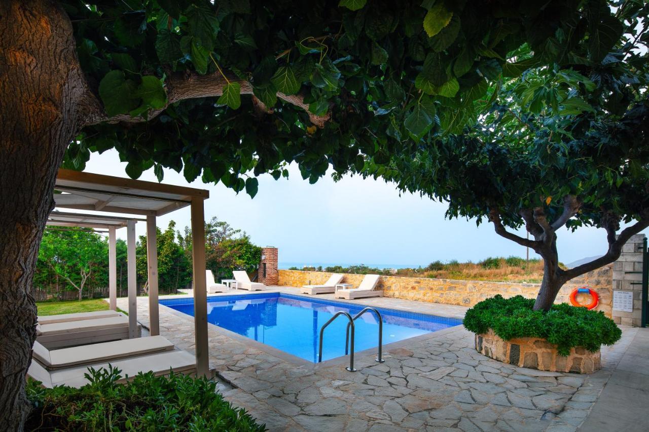 Villa Pinelopi Asprouliánoi Buitenkant foto